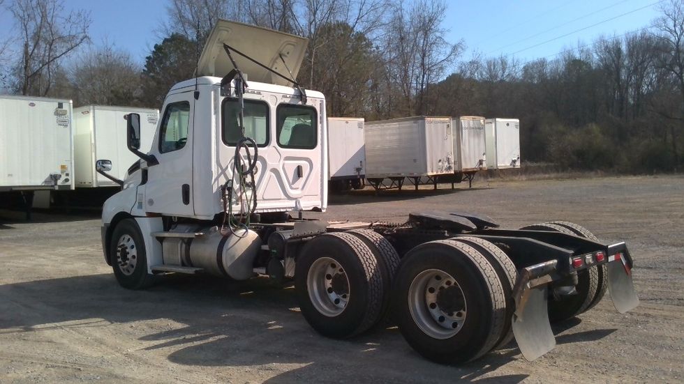 Day Cab Tractor-Heavy Duty Tractors-Freightliner-2020-T12664ST-Boaz-AL-879,251\n\t\tmiles-$ 28,250 - Image 5