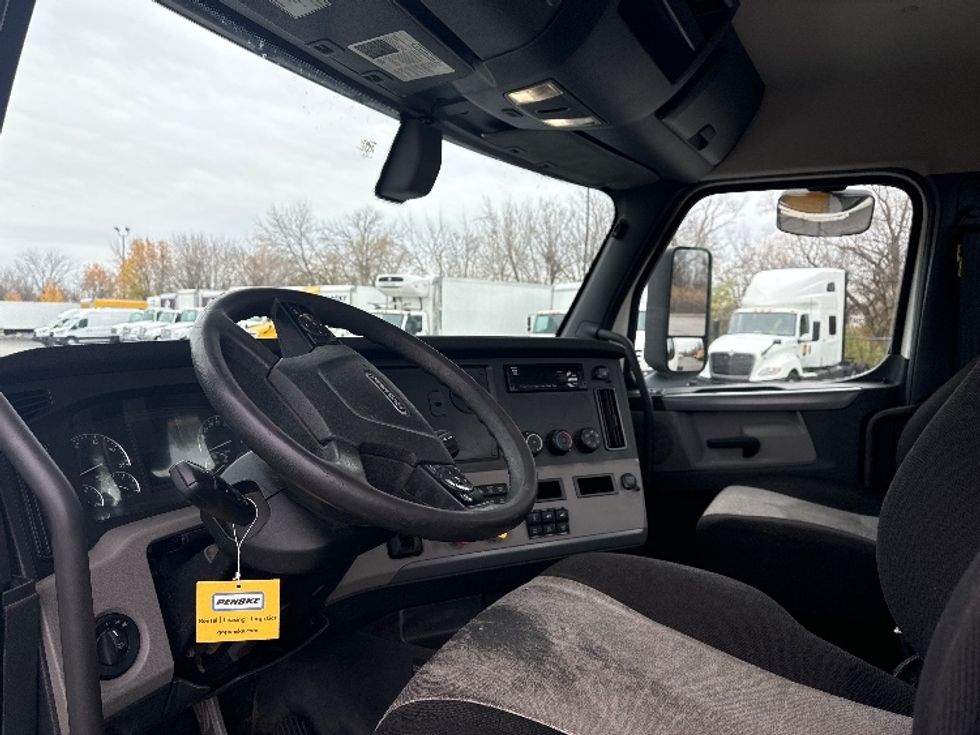 Day Cab Tractor-Heavy Duty Tractors-Freightliner-2020-T12664ST-Brook Park-OH-437,516\n\t\tmiles-$ 55,250 - Image 10