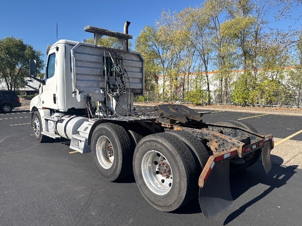 Day Cab Tractor-Heavy Duty Tractors-Freightliner-2020-T12664ST-Brooklyn Park-MN-284,903\n\t\tmiles-$ 60,500 - Image 5