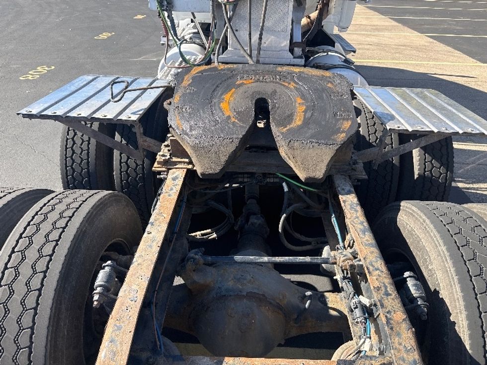 Day Cab Tractor-Heavy Duty Tractors-Freightliner-2020-T12664ST-Brooklyn Park-MN-284,903\n\t\tmiles-$ 60,500 - Image 6
