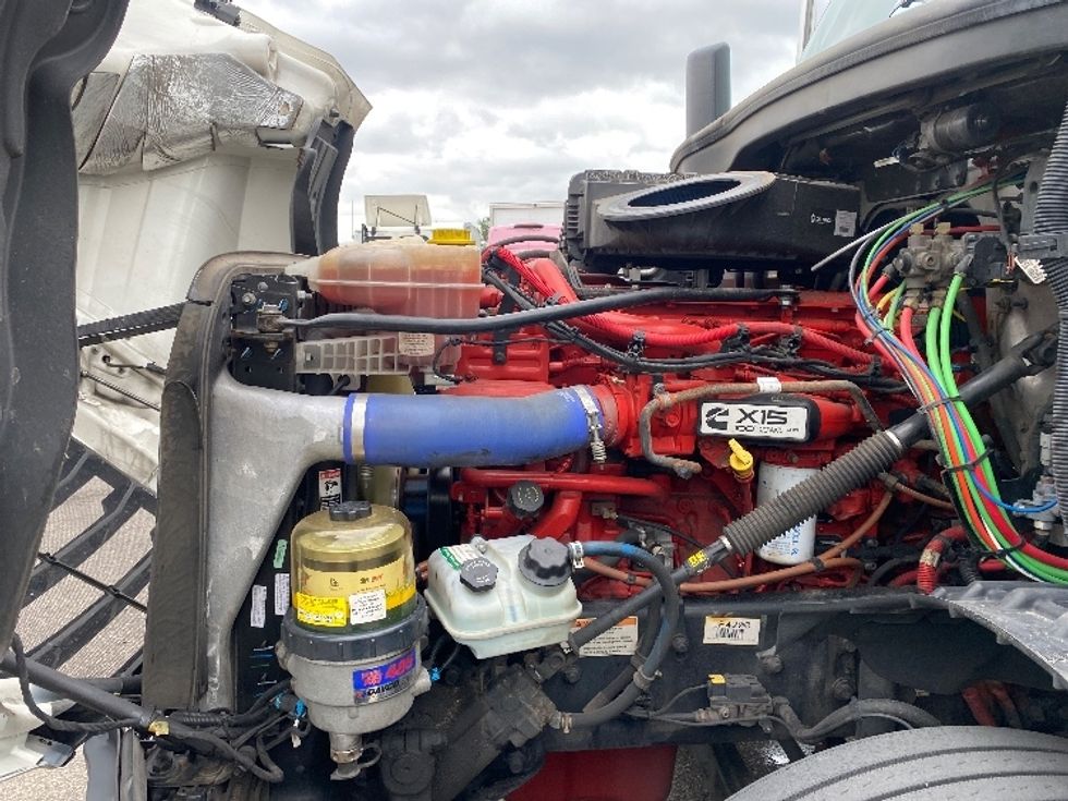 Day Cab Tractor-Heavy Duty Tractors-Freightliner-2020-T12664ST-Brooklyn Park-MN-320,634\n\t\tmiles-$ 57,500 - Image 16