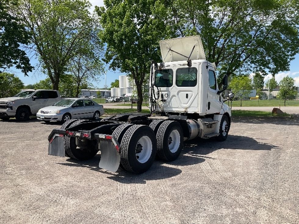 Day Cab Tractor-Heavy Duty Tractors-Freightliner-2020-T12664ST-Brooklyn Park-MN-328,445\n\t\tmiles-$ 46,500 - Image 7
