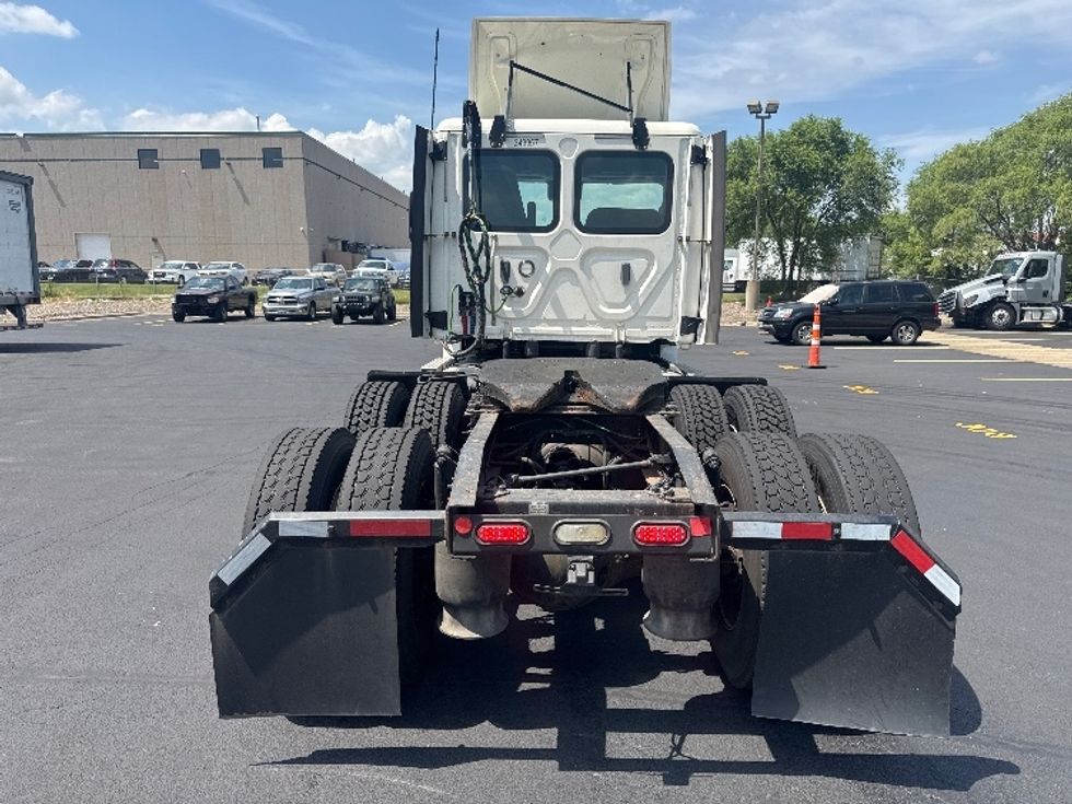 Day Cab Tractor-Heavy Duty Tractors-Freightliner-2020-T12664ST-Brooklyn Park-MN-406,807\n\t\tmiles-$ 48,500 - Image 6