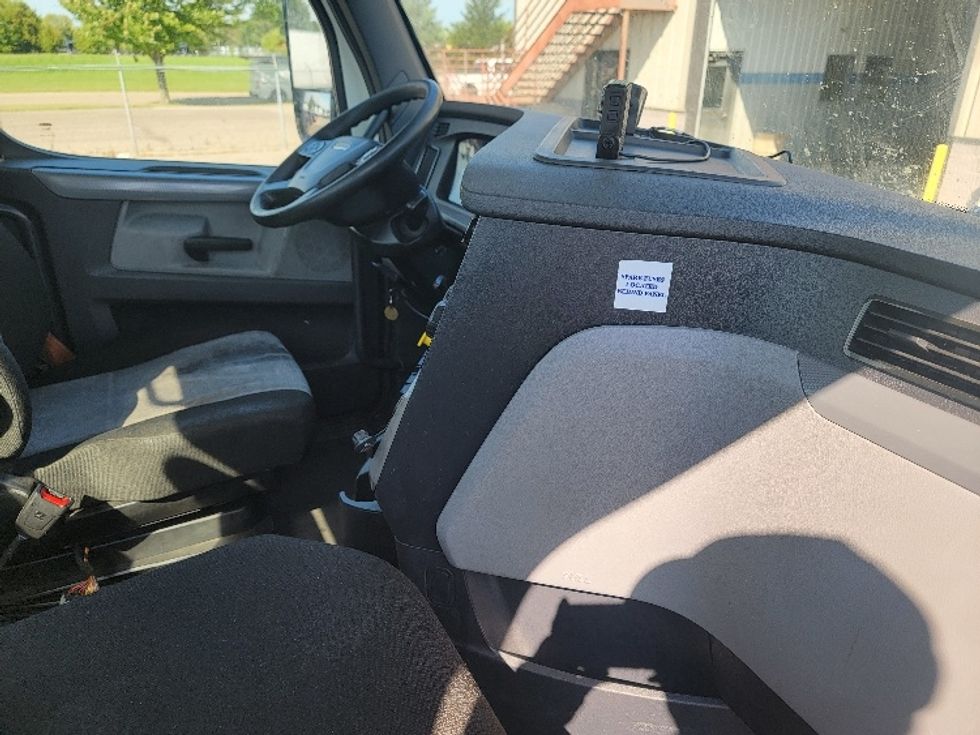 Day Cab Tractor-Heavy Duty Tractors-Freightliner-2020-T12664ST-Brooklyn Park-MN-624,967\n\t\tmiles-$ 38,000 - Image 14