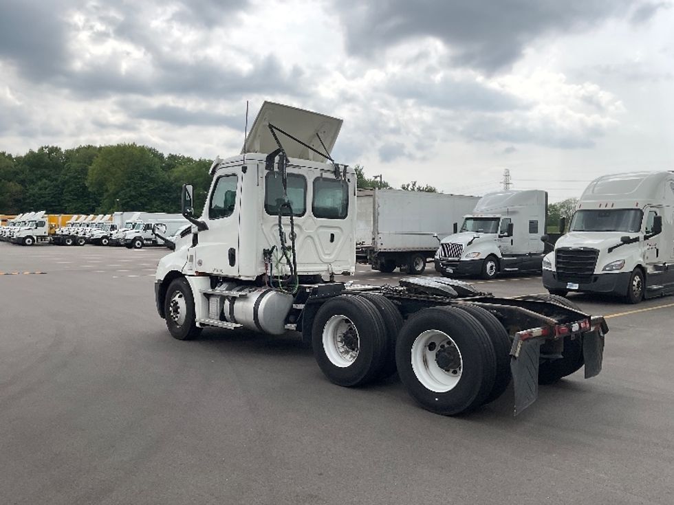 Day Cab Tractor-Heavy Duty Tractors-Freightliner-2020-T12664ST-Byron Center-MI-271,385\n\t\tmiles-$ 69,500 - Image 5