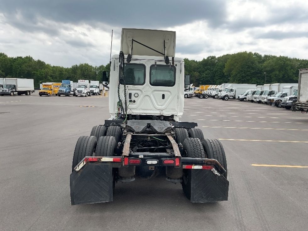 Day Cab Tractor-Heavy Duty Tractors-Freightliner-2020-T12664ST-Byron Center-MI-271,385\n\t\tmiles-$ 69,500 - Image 6