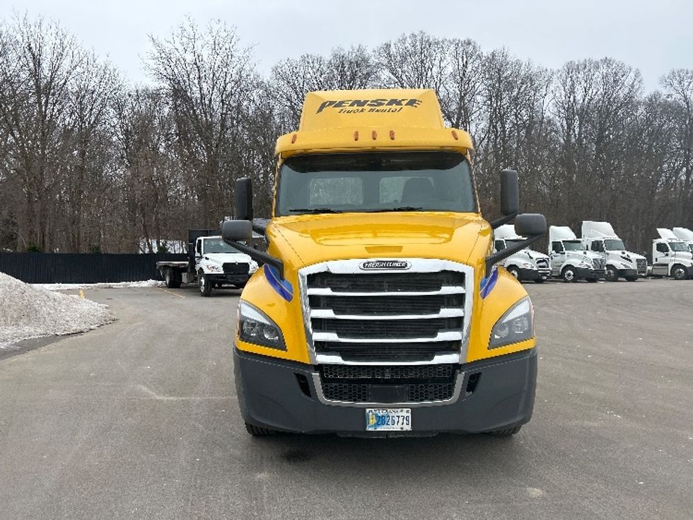 Day Cab Tractor-Heavy Duty Tractors-Freightliner-2020-T12664ST-Byron Center-MI-274,892\n\t\tmiles-$ 55,500 - Image 2