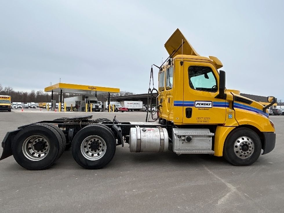 Day Cab Tractor-Heavy Duty Tractors-Freightliner-2020-T12664ST-Byron Center-MI-274,892\n\t\tmiles-$ 55,500 - Image 8