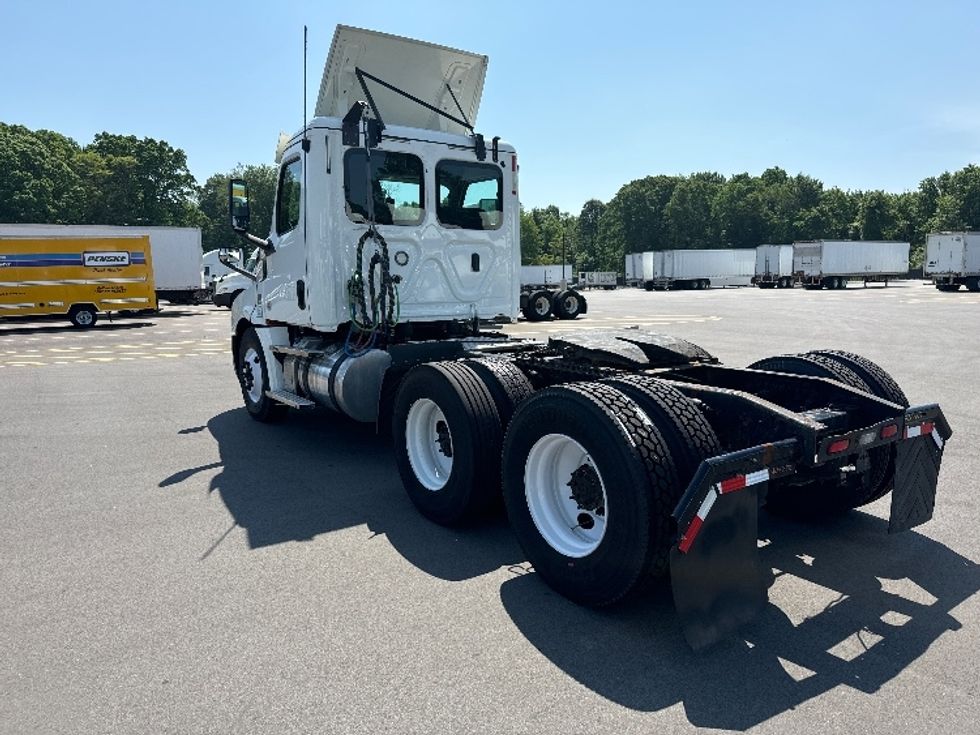 Day Cab Tractor-Heavy Duty Tractors-Freightliner-2020-T12664ST-Byron Center-MI-292,243\n\t\tmiles-$ 55,500 - Image 5