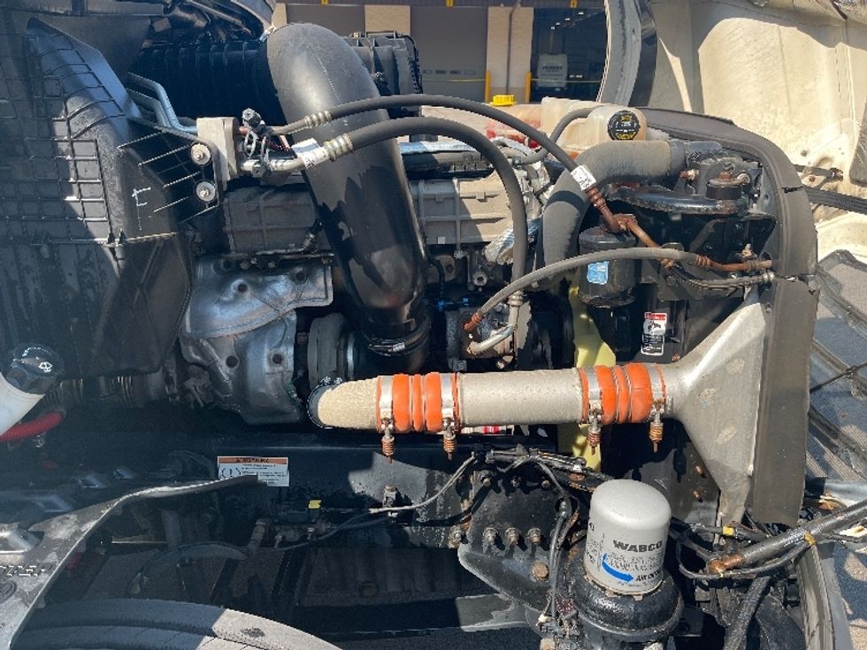 Day Cab Tractor-Heavy Duty Tractors-Freightliner-2020-T12664ST-Byron Center-MI-347,342\n\t\tmiles-$ 53,750 - Image 15
