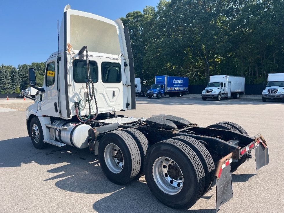 Day Cab Tractor-Heavy Duty Tractors-Freightliner-2020-T12664ST-Byron Center-MI-347,342\n\t\tmiles-$ 53,750 - Image 5