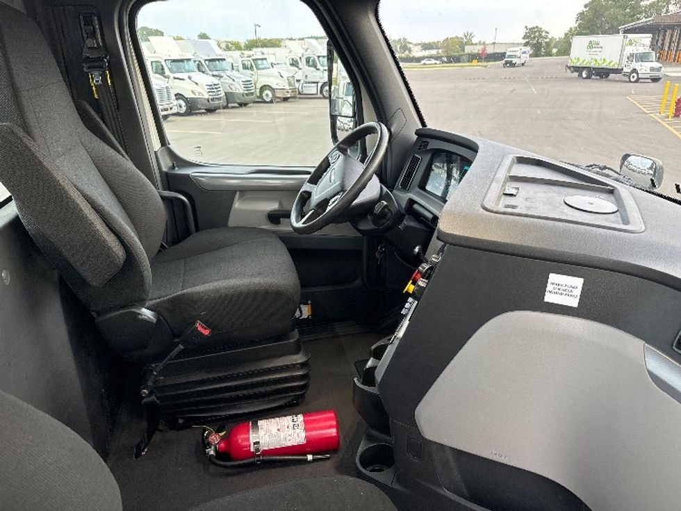 Day Cab Tractor-Heavy Duty Tractors-Freightliner-2020-T12664ST-Byron Center-MI-632,906\n\t\tmiles-$ 32,250 - Image 14