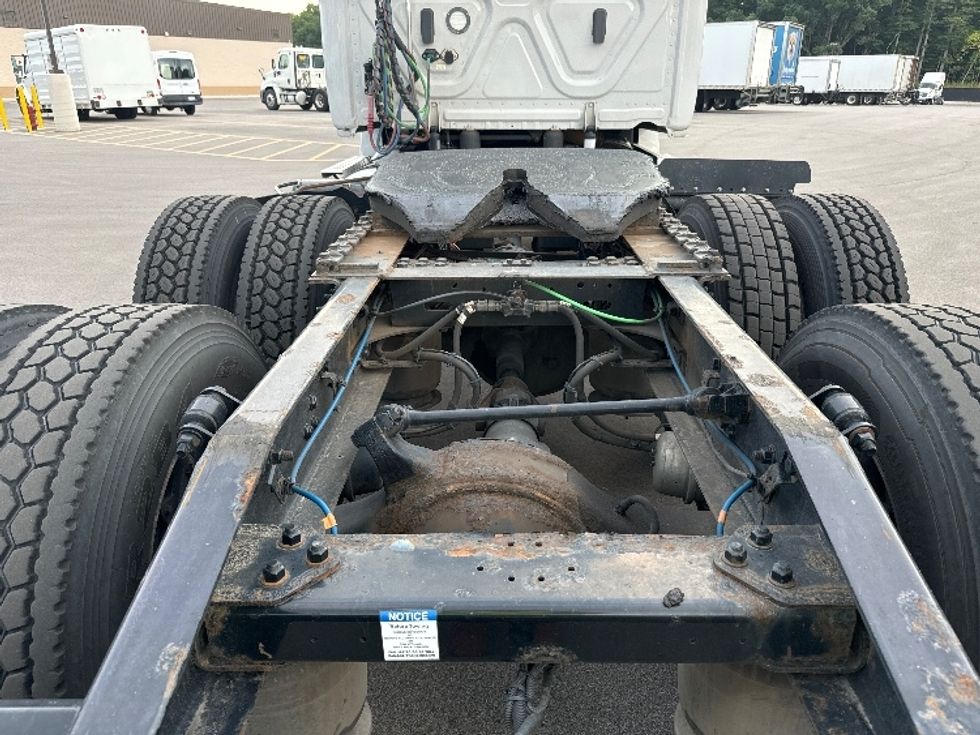 Day Cab Tractor-Heavy Duty Tractors-Freightliner-2020-T12664ST-Byron Center-MI-632,906\n\t\tmiles-$ 32,250 - Image 6