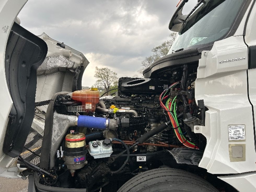 Day Cab Tractor-Heavy Duty Tractors-Freightliner-2020-T12664ST-Byron Center-MI-744,544\n\t\tmiles-$ 28,750 - Image 16