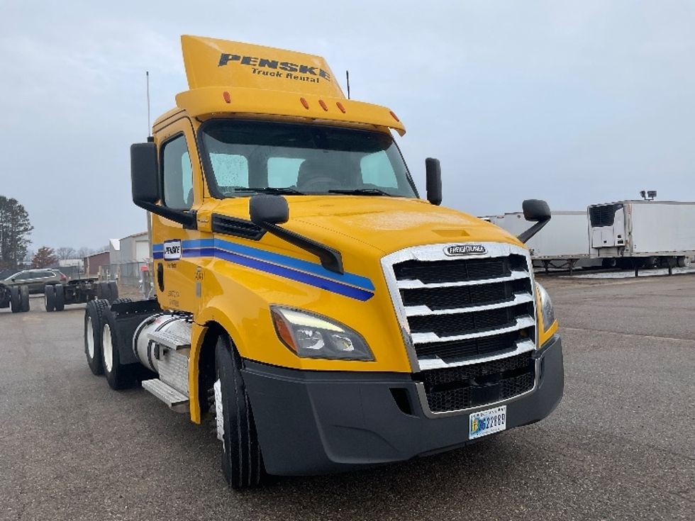 Day Cab Tractor-Heavy Duty Tractors-Freightliner-2020-T12664ST-Cadillac-MI-368,484\n\t\tmiles-$ 47,750 - Image 1