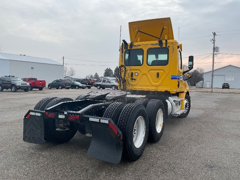 Day Cab Tractor-Heavy Duty Tractors-Freightliner-2020-T12664ST-Cadillac-MI-368,484\n\t\tmiles-$ 47,750 - Image 7