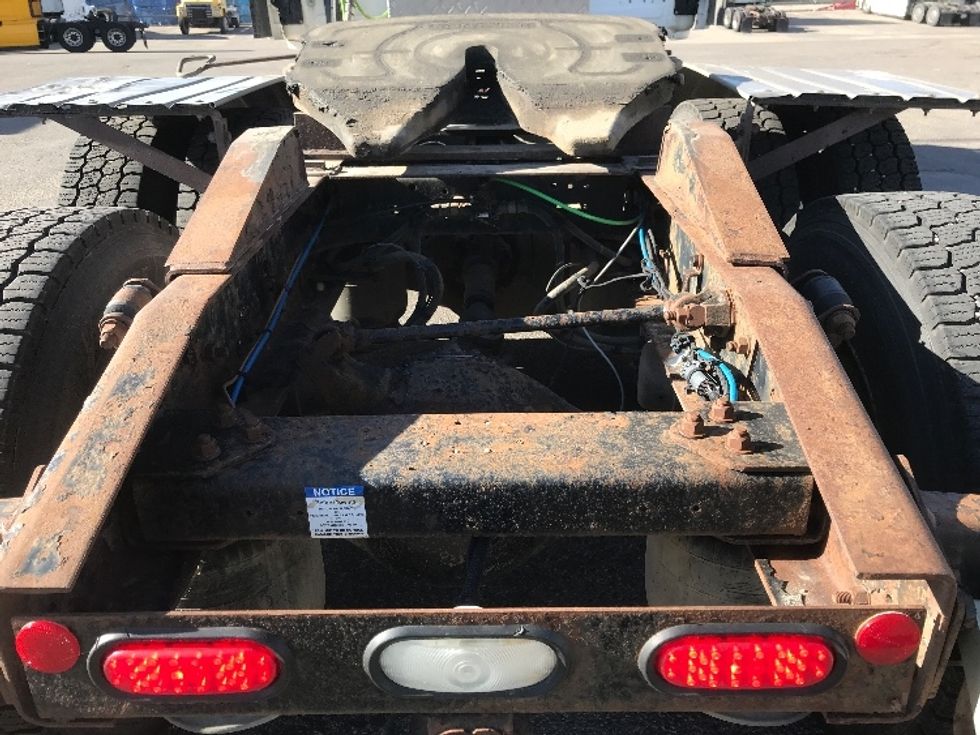 Day Cab Tractor-Heavy Duty Tractors-Freightliner-2020-T12664ST-Calgary-AB-736,001\n\t\tkm-$ 55,000 - Image 6