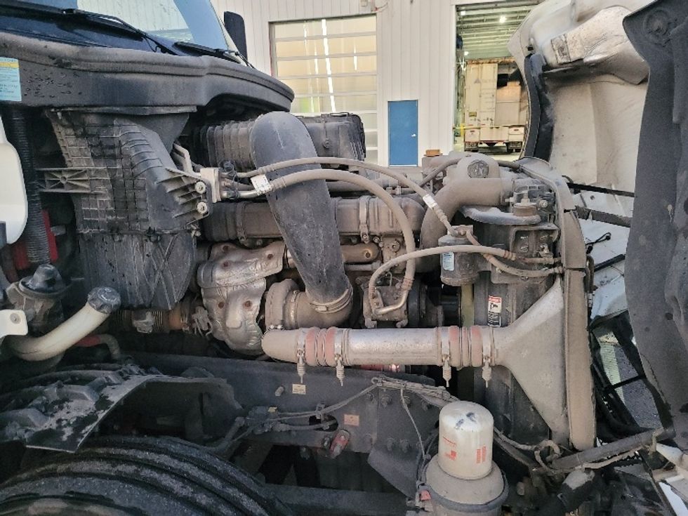 Day Cab Tractor-Heavy Duty Tractors-Freightliner-2020-T12664ST-Calgary-AB-904,204\n\t\tkm-$ 43,750 - Image 15