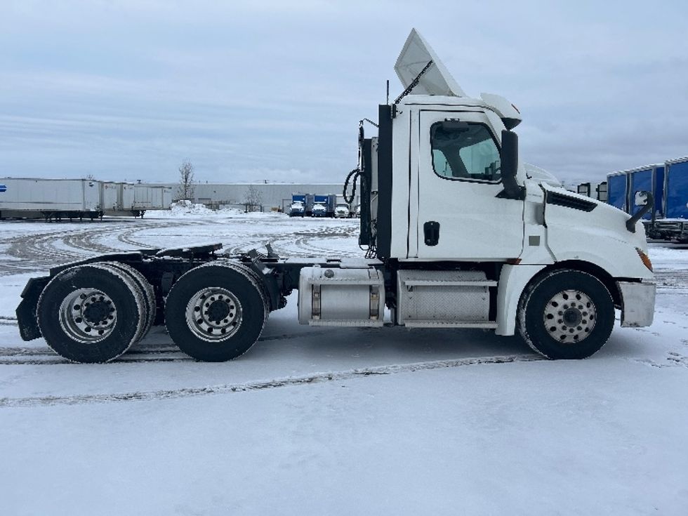 Day Cab Tractor-Heavy Duty Tractors-Freightliner-2020-T12664ST-Cambridge-ON-477,697\n\t\tkm-$ 67,250 - Image 8