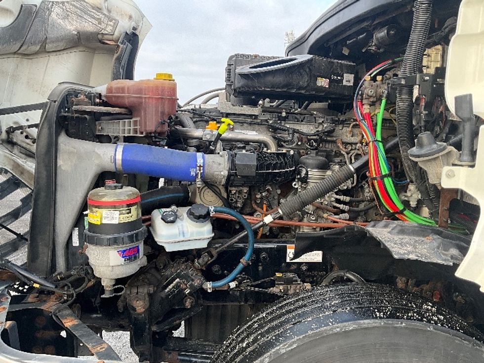 Day Cab Tractor-Heavy Duty Tractors-Freightliner-2020-T12664ST-Cambridge-ON-528,321\n\t\tkm-$ 65,250 - Image 16