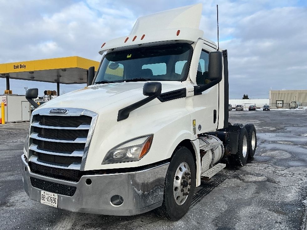 Day Cab Tractor-Heavy Duty Tractors-Freightliner-2020-T12664ST-Cambridge-ON-528,321\n\t\tkm-$ 65,250 - Image 3