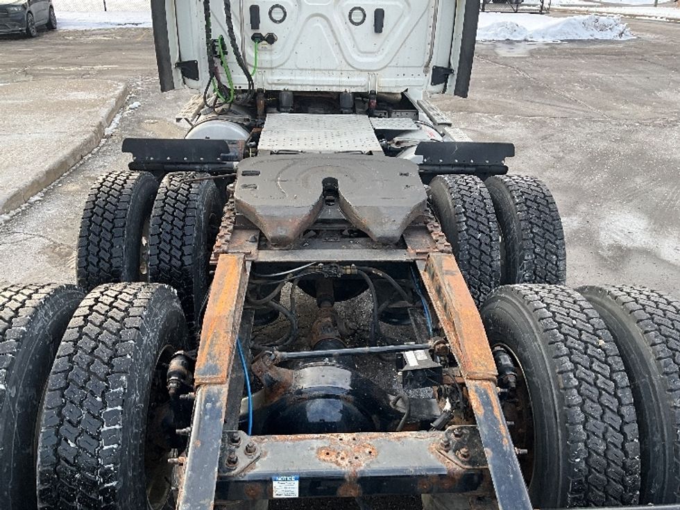 Day Cab Tractor-Heavy Duty Tractors-Freightliner-2020-T12664ST-Cambridge-ON-528,321\n\t\tkm-$ 65,250 - Image 6