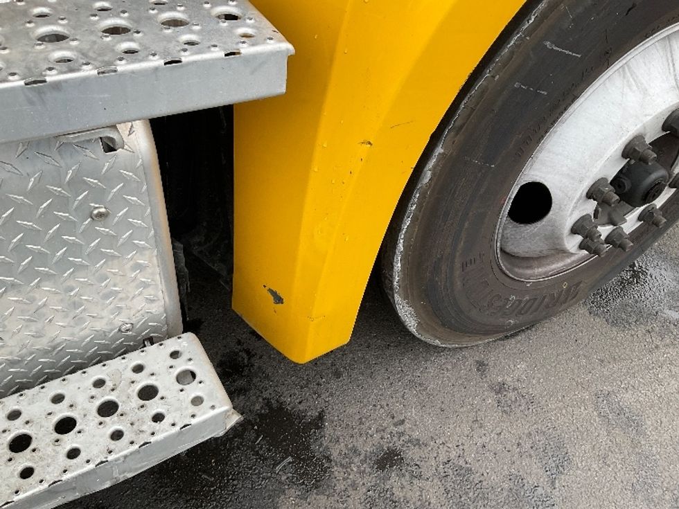 Day Cab Tractor-Heavy Duty Tractors-Freightliner-2020-T12664ST-Capitol Heights-MD-222,686\n\t\tmiles-$ 55,500 - Image 19