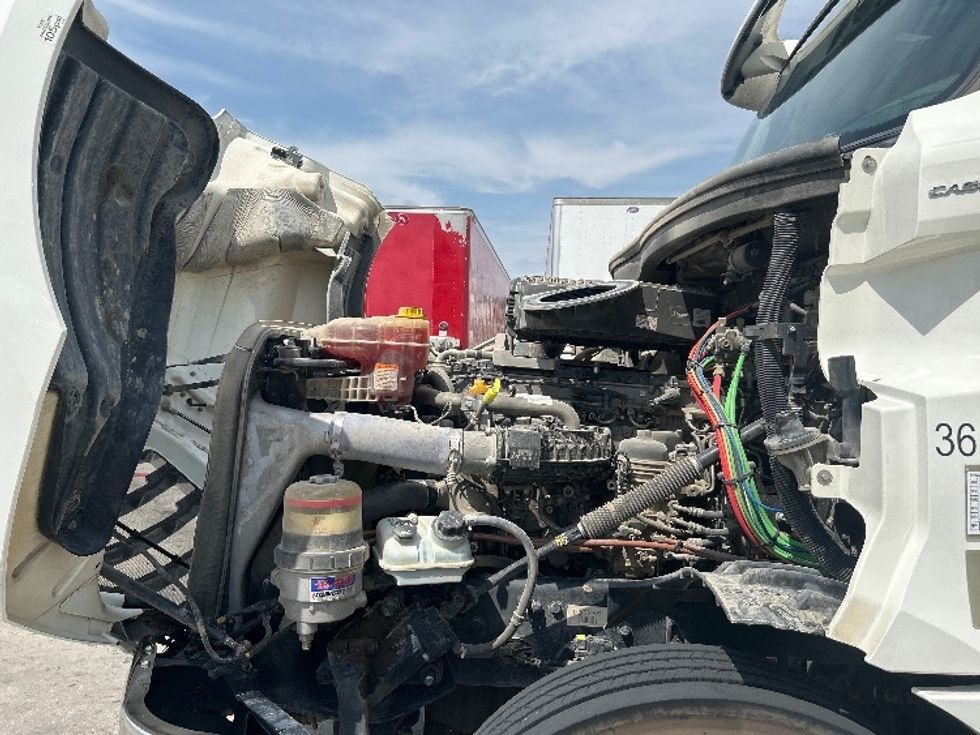 Day Cab Tractor-Heavy Duty Tractors-Freightliner-2020-T12664ST-Carrollton-TX-159,303\n\t\tmiles-$ 65,000 - Image 15