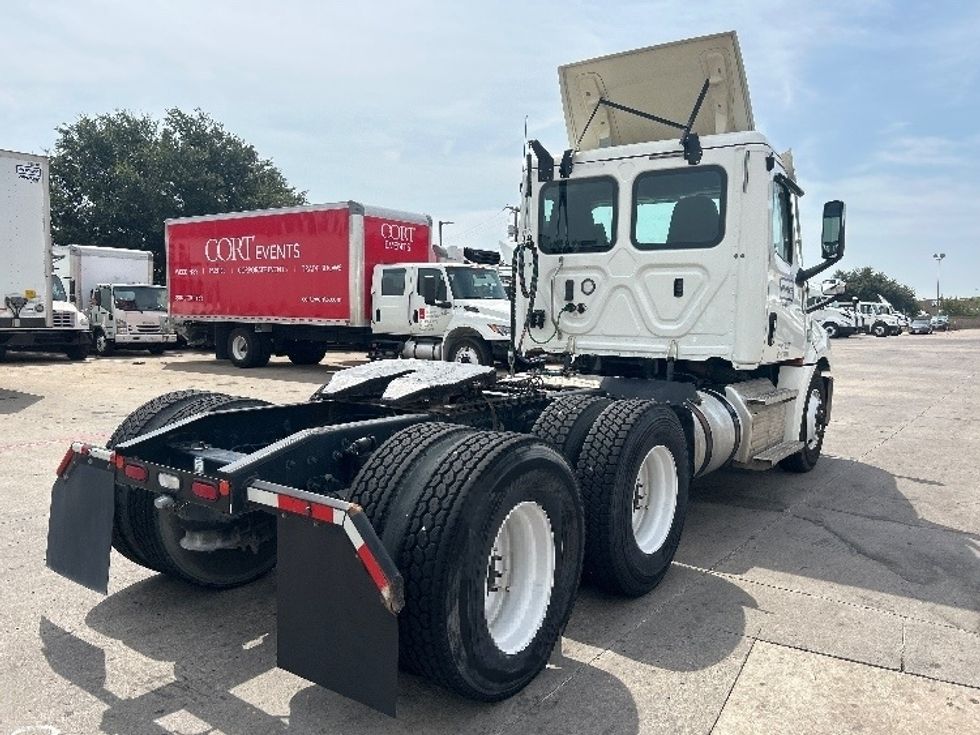 Day Cab Tractor-Heavy Duty Tractors-Freightliner-2020-T12664ST-Carrollton-TX-159,303\n\t\tmiles-$ 65,000 - Image 7
