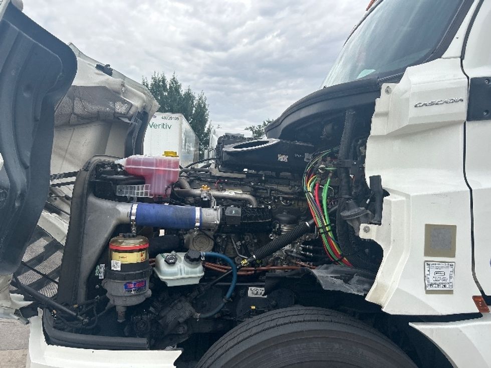 Day Cab Tractor-Heavy Duty Tractors-Freightliner-2020-T12664ST-Carrollton-TX-237,984\n\t\tmiles-$ 62,500 - Image 16
