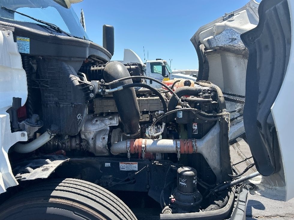 Day Cab Tractor-Heavy Duty Tractors-Freightliner-2020-T12664ST-Ceres-CA-569,588\n\t\tmiles-$ 38,000 - Image 15
