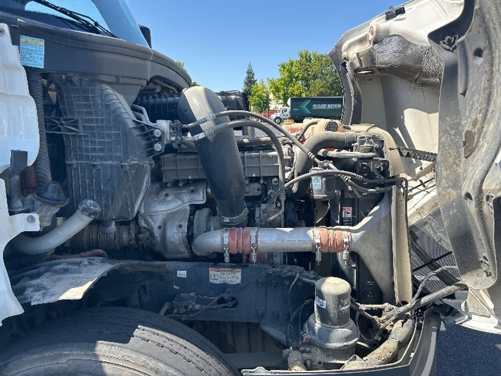 Day Cab Tractor-Heavy Duty Tractors-Freightliner-2020-T12664ST-Ceres-CA-593,450\n\t\tmiles-$ 32,750 - Image 14