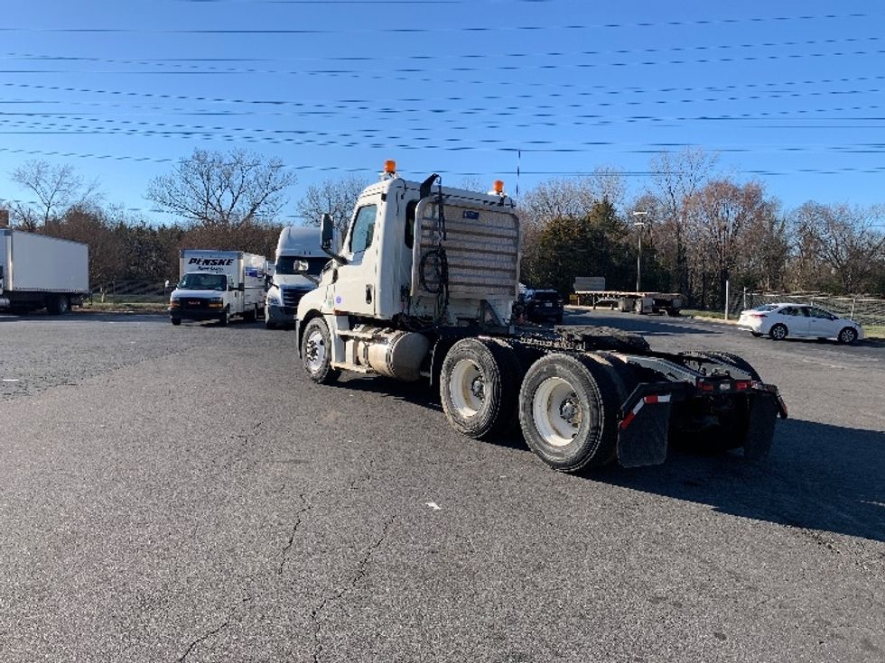Day Cab Tractor-Heavy Duty Tractors-Freightliner-2020-T12664ST-Charlotte-NC-272,215\n\t\tmiles-$ 76,250 - Image 5