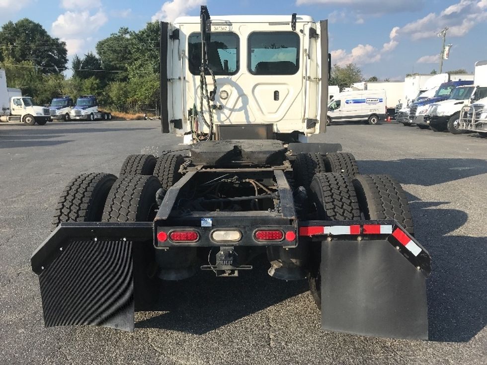 Day Cab Tractor-Heavy Duty Tractors-Freightliner-2020-T12664ST-Charlotte-NC-403,182\n\t\tmiles-$ 54,500 - Image 6