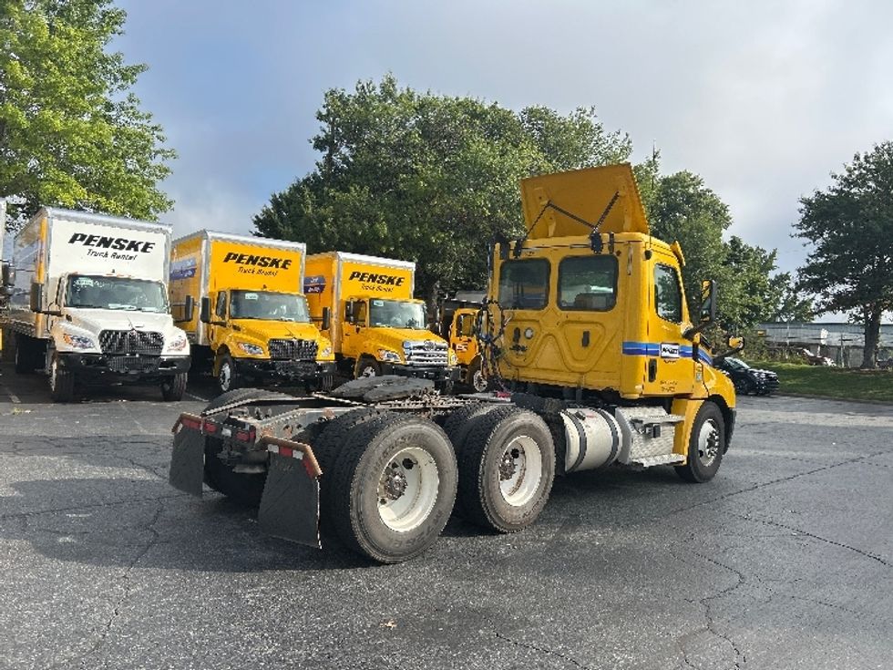 Day Cab Tractor-Heavy Duty Tractors-Freightliner-2020-T12664ST-Charlotte-NC-531,868\n\t\tmiles-$ 39,500 - Image 7