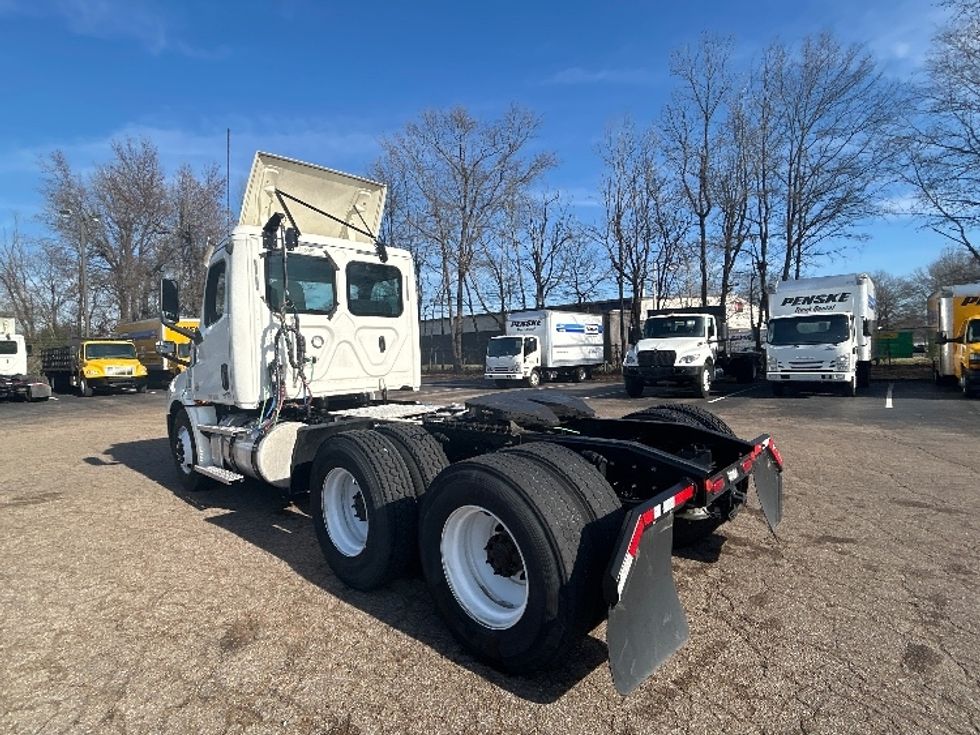 Day Cab Tractor-Heavy Duty Tractors-Freightliner-2020-T12664ST-Chattanooga-TN-416,628\n\t\tmiles-$ 51,250 - Image 5