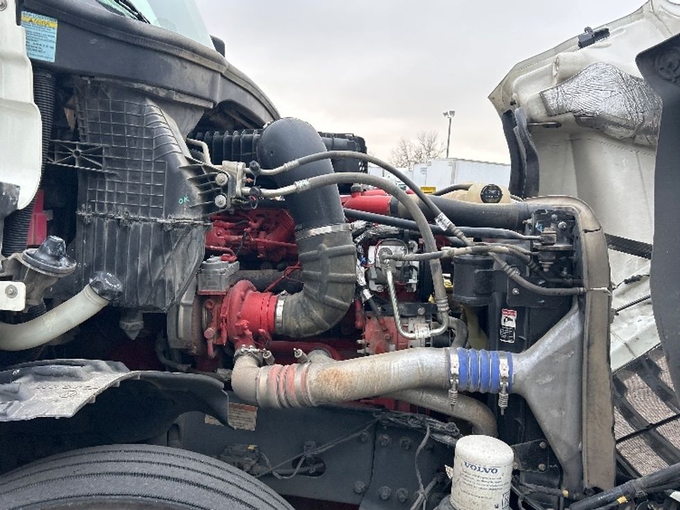 Day Cab Tractor-Heavy Duty Tractors-Freightliner-2020-T12664ST-Chattanooga-TN-433,653\n\t\tmiles-$ 50,250 - Image 15