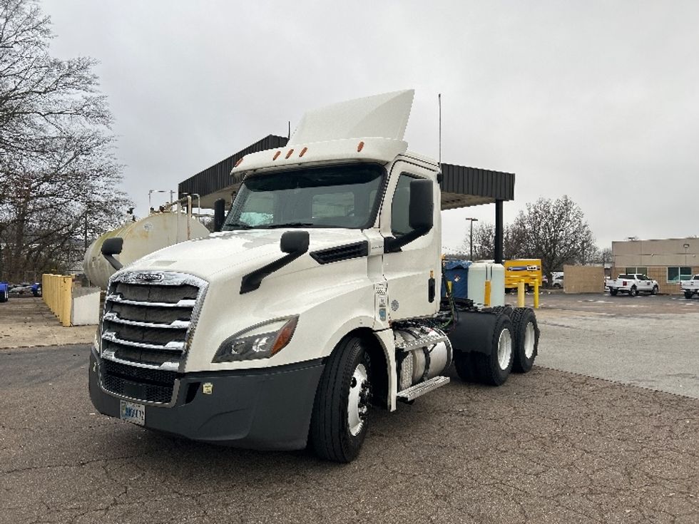 Day Cab Tractor-Heavy Duty Tractors-Freightliner-2020-T12664ST-Chattanooga-TN-433,653\n\t\tmiles-$ 50,250 - Image 3