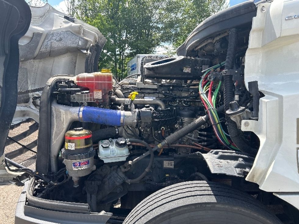 Day Cab Tractor-Heavy Duty Tractors-Freightliner-2020-T12664ST-Chattanooga-TN-470,178\n\t\tmiles-$ 49,500 - Image 16