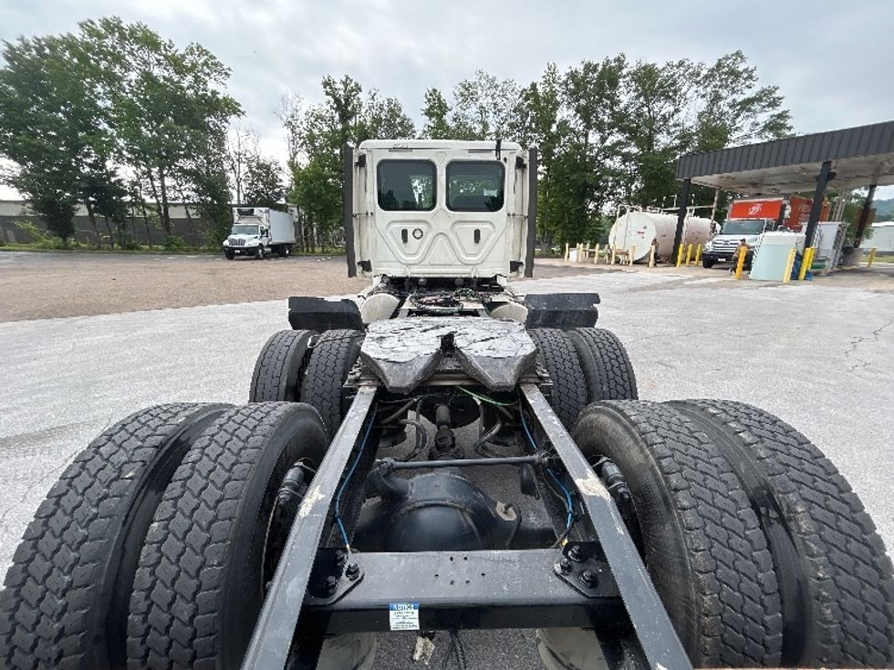 Day Cab Tractor-Heavy Duty Tractors-Freightliner-2020-T12664ST-Chattanooga-TN-492,510\n\t\tmiles-$ 49,500 - Image 6