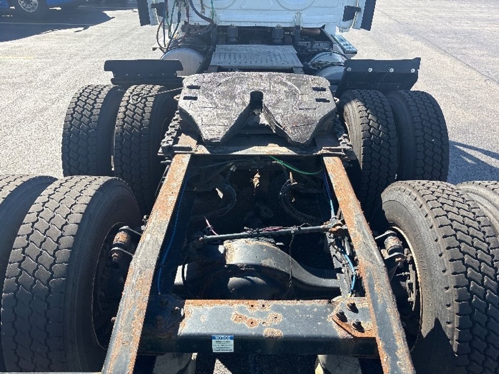 Day Cab Tractor-Heavy Duty Tractors-Freightliner-2020-T12664ST-Chicago (Chicago Ridge)-IL-210,511\n\t\tmiles-$ 75,750 - Image 6