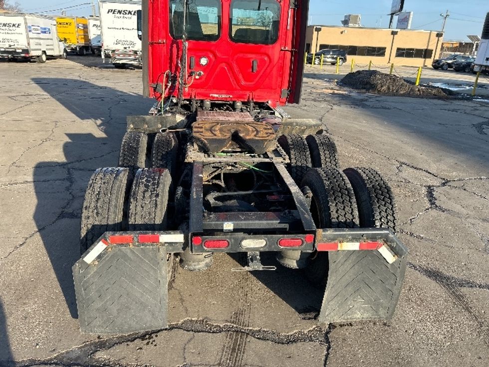 Day Cab Tractor-Heavy Duty Tractors-Freightliner-2020-T12664ST-Chicago (Melrose Park)-IL-327,716\n\t\tmiles-$ 50,750 - Image 6