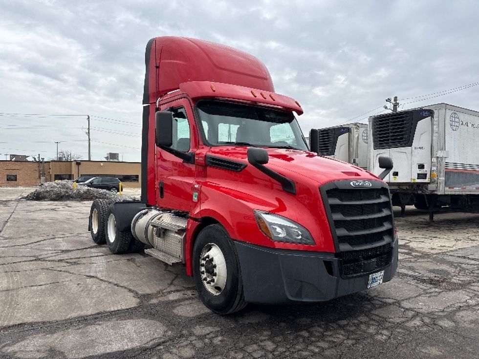 Day Cab Tractor-Heavy Duty Tractors-Freightliner-2020-T12664ST-Chicago (Melrose Park)-IL-511,552\n\t\tmiles-$ 40,250 - Image 1