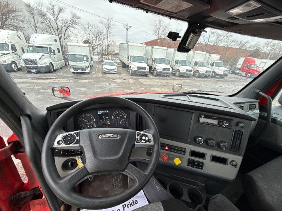 Day Cab Tractor-Heavy Duty Tractors-Freightliner-2020-T12664ST-Chicago (Melrose Park)-IL-511,552\n\t\tmiles-$ 40,250 - Image 11