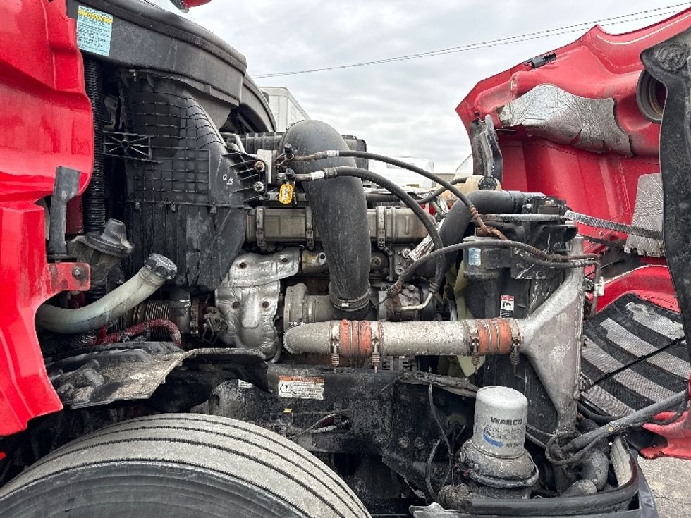 Day Cab Tractor-Heavy Duty Tractors-Freightliner-2020-T12664ST-Chicago (Melrose Park)-IL-511,552\n\t\tmiles-$ 40,250 - Image 15