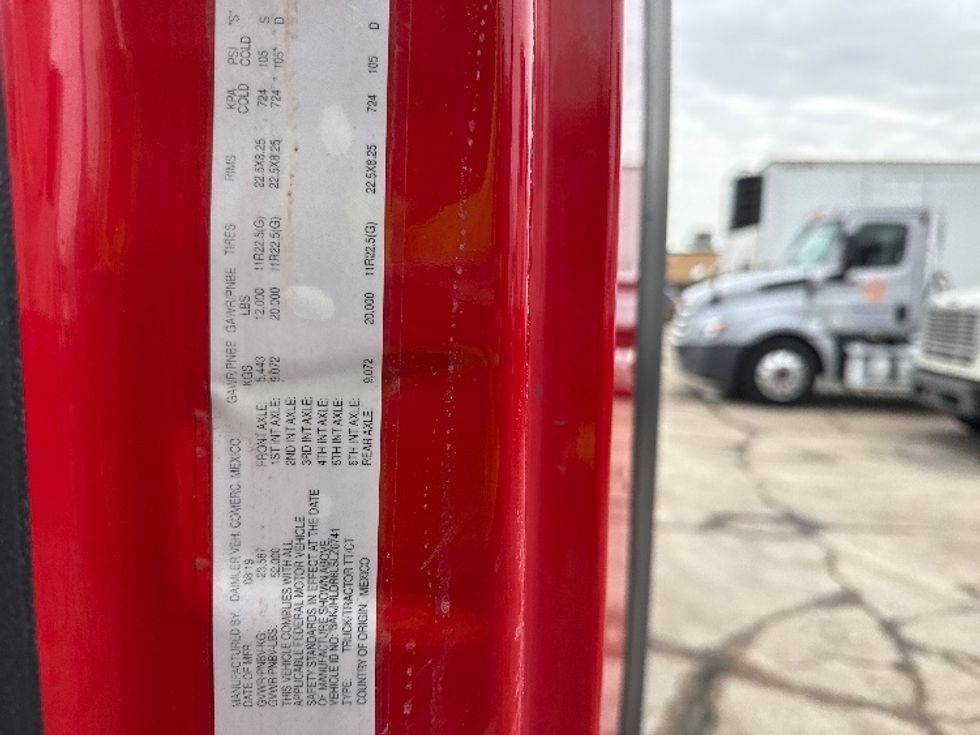 Day Cab Tractor-Heavy Duty Tractors-Freightliner-2020-T12664ST-Chicago (Melrose Park)-IL-511,552\n\t\tmiles-$ 40,250 - Image 17