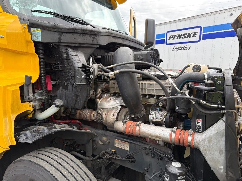 Day Cab Tractor-Heavy Duty Tractors-Freightliner-2020-T12664ST-Clackamas-OR-230,607\n\t\tmiles-$ 57,250 - Image 15
