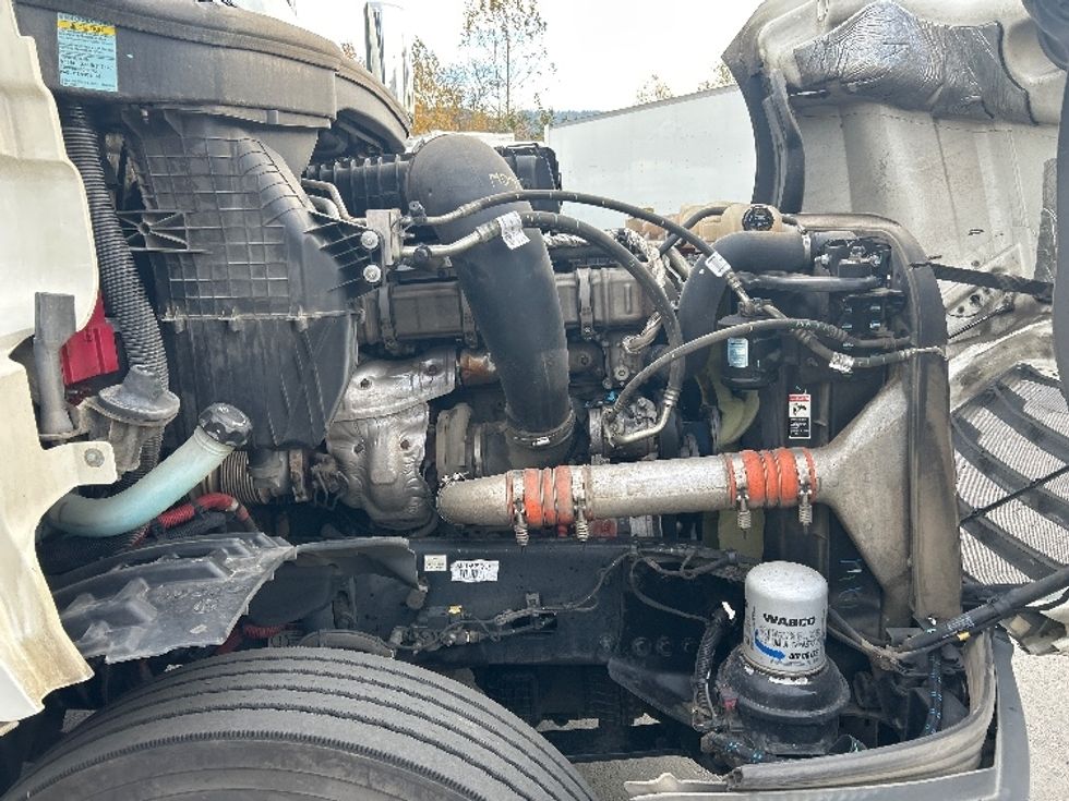 Day Cab Tractor-Heavy Duty Tractors-Freightliner-2020-T12664ST-Clackamas-OR-325,013\n\t\tmiles-$ 53,000 - Image 15