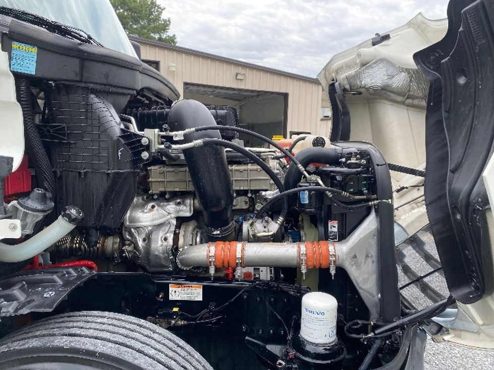 Day Cab Tractor-Heavy Duty Tractors-Freightliner-2020-T12664ST-Cleveland-TN-134,986\n\t\tmiles-$ 67,000 - Image 15