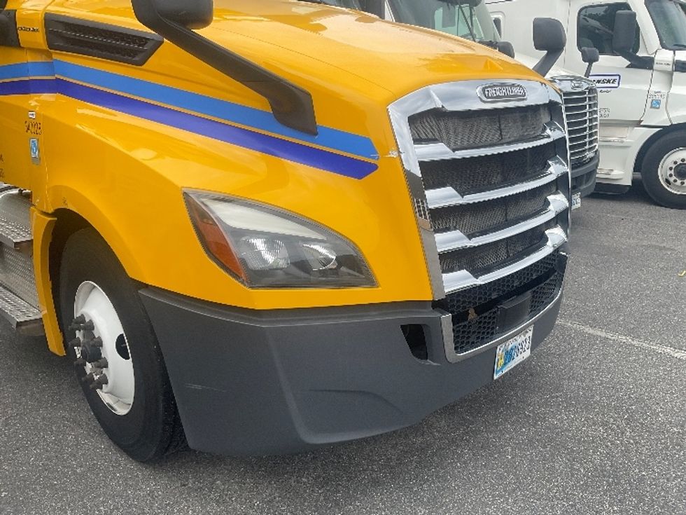 Day Cab Tractor-Heavy Duty Tractors-Freightliner-2020-T12664ST-Cleveland-TN-235,868\n\t\tmiles-$ 60,250 - Image 20